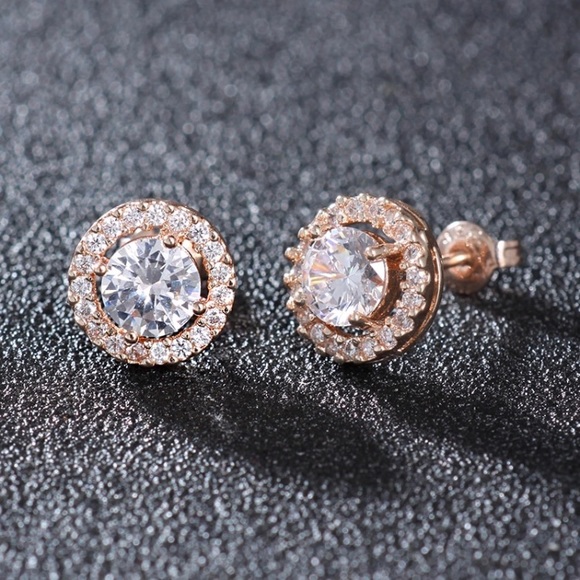 Diamond Studs Earrings | 18K Rose Gold - Picture 8 of 10